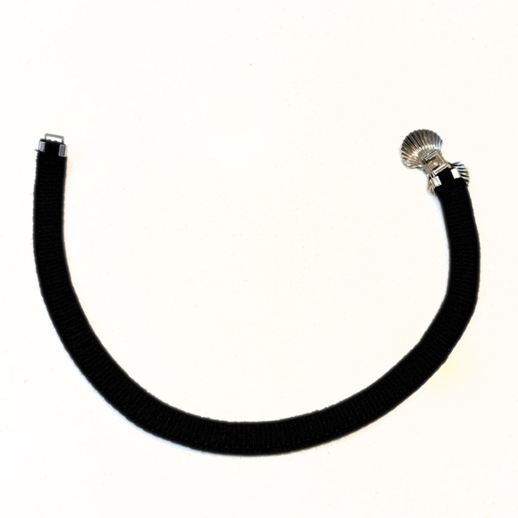 Vintage Black Stretch Belt with a Silver Shell Clasp One Size - Picture 5 of 5